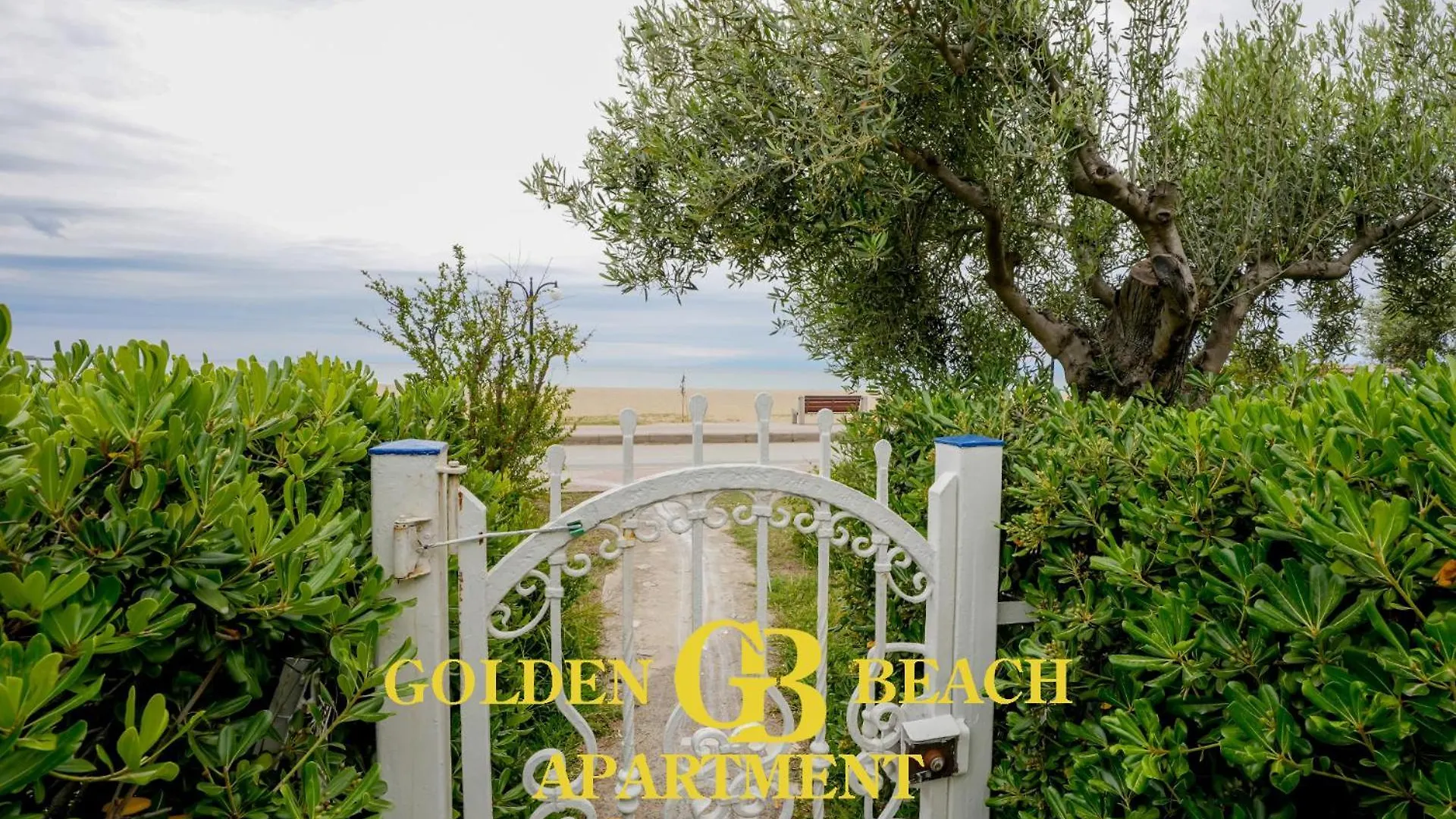 Golden Beach Apartment Νέα Μουδανιά